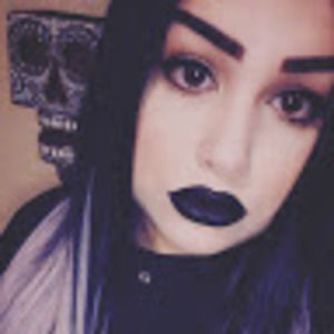 Meet your Posher, Alejandra